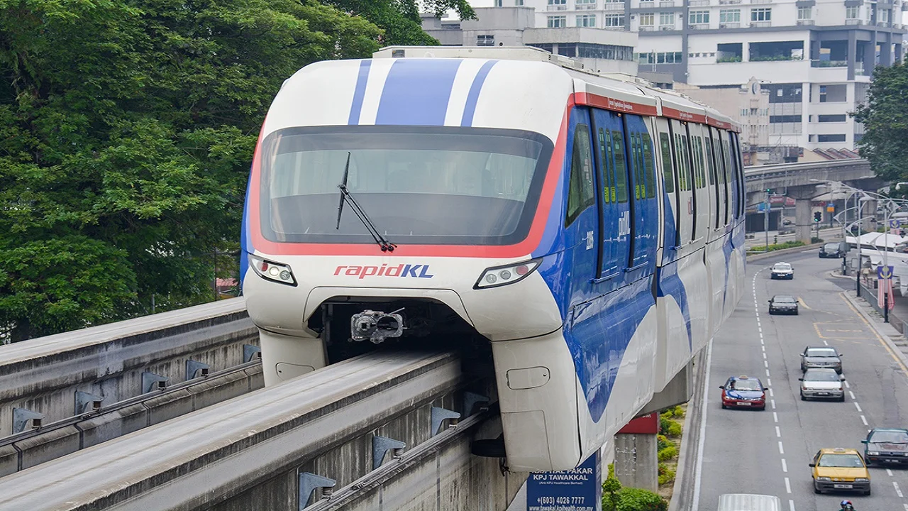 Kuala Lumpur Guide - KL Monorail train traveling between KL Sentral and Titiwangsa.